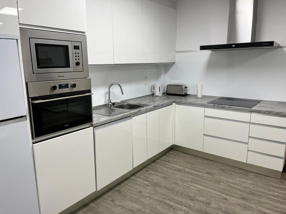 Apartamento En La Playa. Free Parking. Free Wifi L' Escala 外观 照片