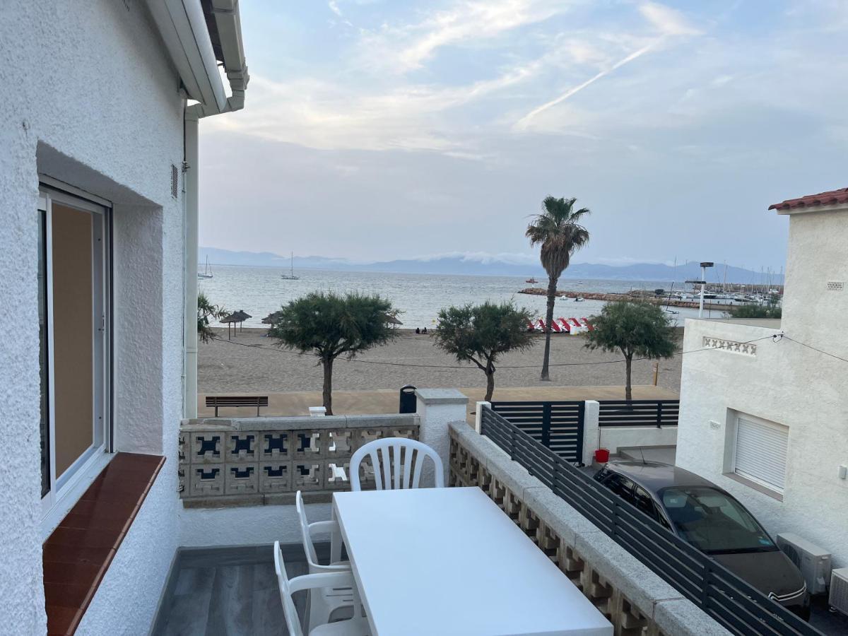 Apartamento En La Playa. Free Parking. Free Wifi L' Escala 外观 照片